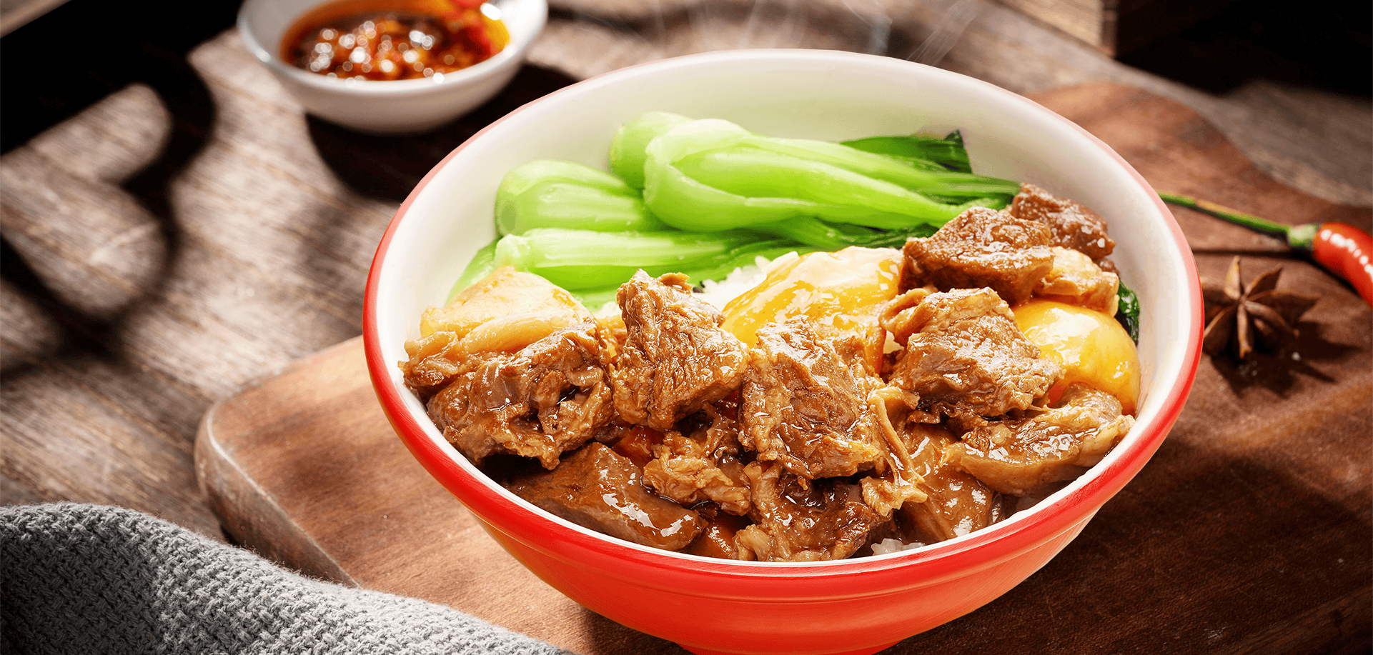 大块牛腩饭